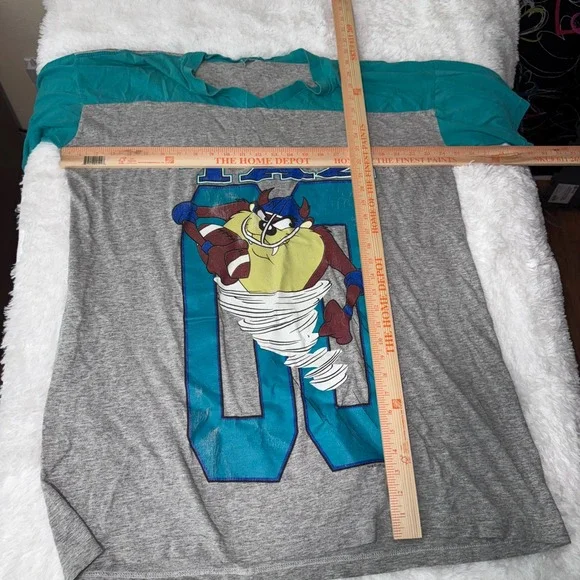 Vintage 1995 Looney Tunes Taz Tasmanian Devil Football T Shirt oversize‎ long - Picture 3 of 4